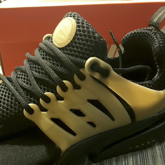 *SOLD* Nike | Air Presto Essential - Picture 7 of 8